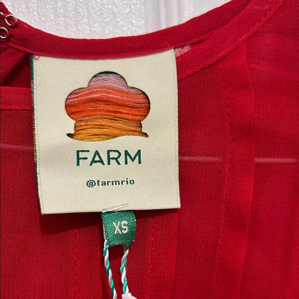 NWT Farm Rio Red Pleated Shell Blouse - Picture 2 of 4